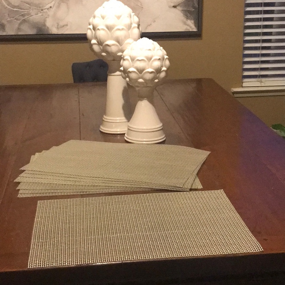 🔴 SOLD 🔴 Grey Placemats